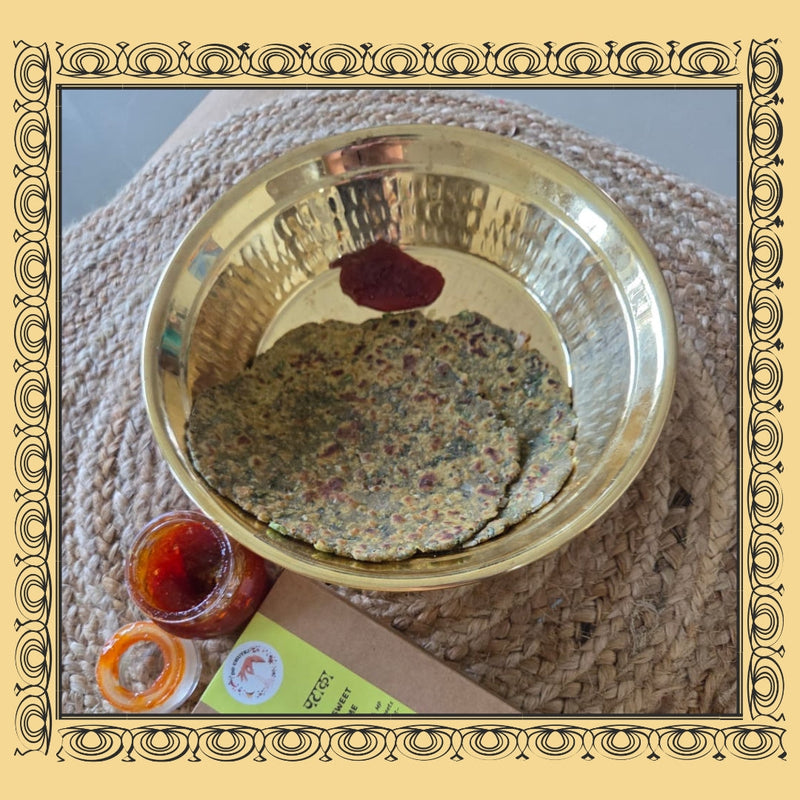 Thalepeeth with Nimbu Pataka